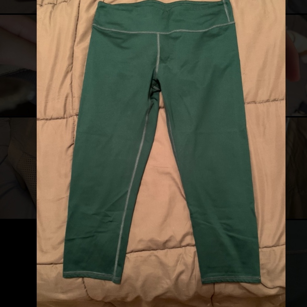 Fabletics Teal Crop Leggings